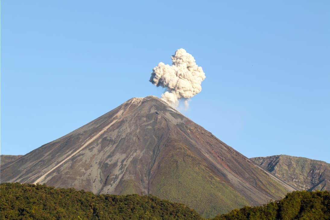 El Volcán Reventador